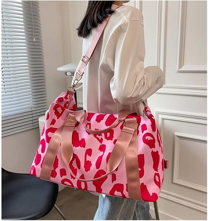 Weekender Duffel Sport Gym Bag Overnight Travel duffle Bags with Wet Pocket-Cow Print Pink