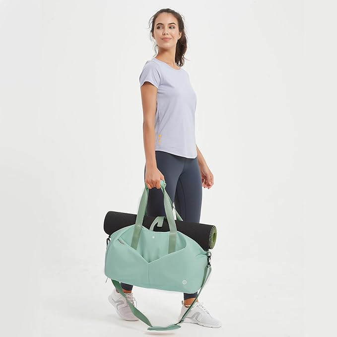 Ceneda 20" Gym Bag for Women with Wet Pocket & Shoe Compartment, Lightweight Duffel Waterproof Carry On Duffle for Travel, Yoga, Overnight (Mint Green)