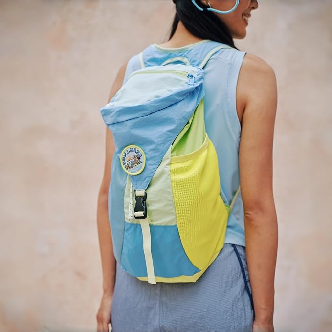 YWYLL Packable 18L Hiking Daypack, Lightweight for Men/Women. Foldable, Water-Resistant, Small Backpack Color Block. (Blue)