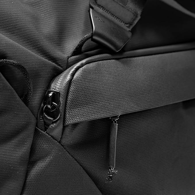 Peak Design Travel Duffel, Extra-Wide Single Zip Access, Weatherproof Shell, 4 External Pockets, Fits Packing Cubes & Camera Cubes, Ideal for Weekend Trips, Versatile Duffel Bag for Travel