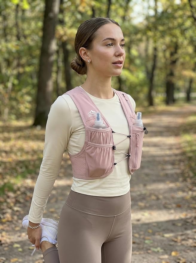 Zelvot Running Vest for Women Men, USA Original Patent, Adjustable Chest Straps Running Hydration Vest with 500ml Soft Flask, Lightweight Reflective Hydration Backpack for Marathon